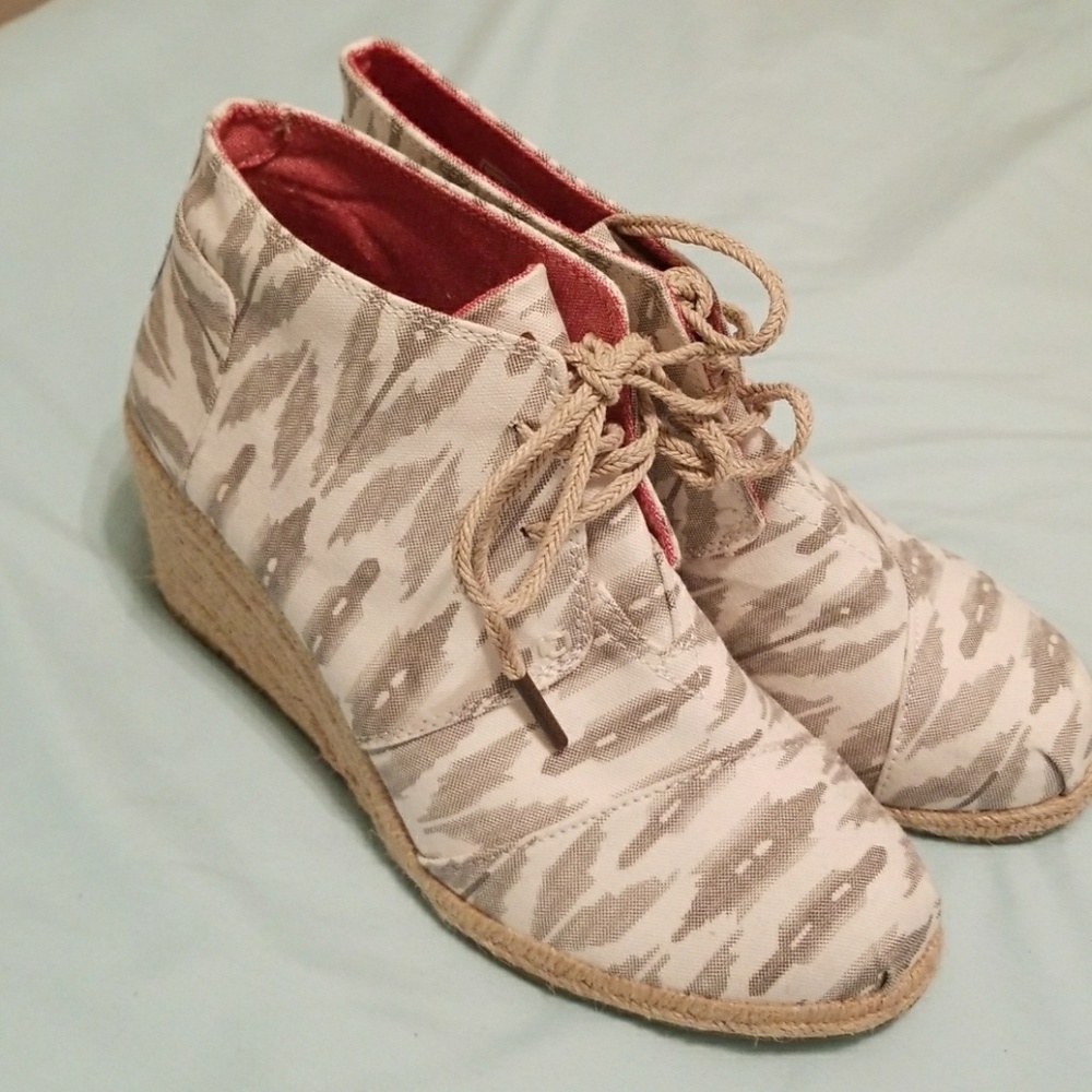 Toms Booties